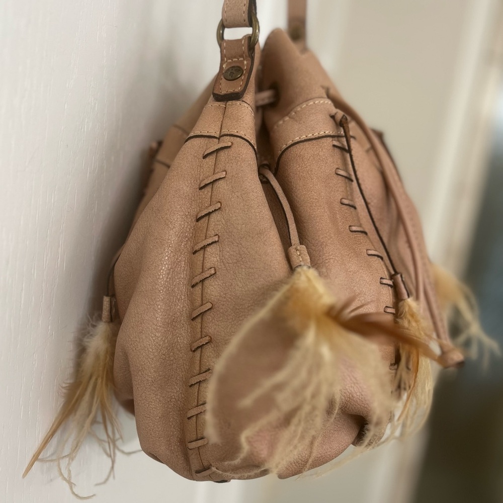SOLD Patricia Nash Picerno Drawstring Boho Crossbody Shoulder Bag Beige Feathers - Picture 5 of 13